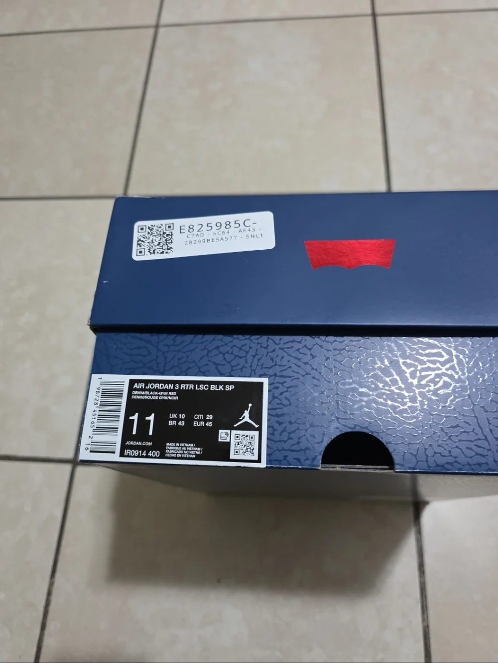 Empty Shoe Box - Picture 6 of 7